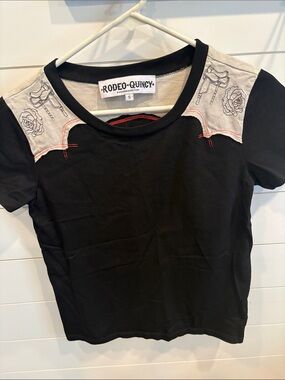 Rodeo Quincy Black Short Sleeve Tee with Contrast Yoke